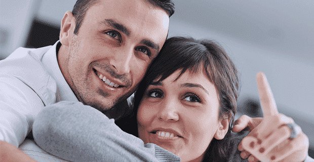 Erkek Arkadaşınızla Nasıl Bağlanırsınız