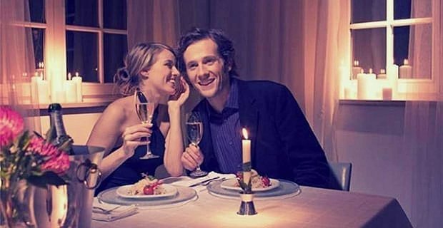 Romantizm Aslında Uzun Vadeli İlişkilerde Sürebilir
