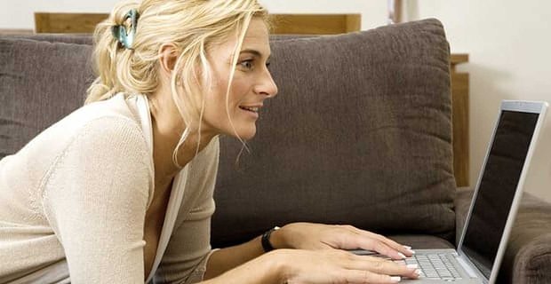 Dlaczego kobiety powinny wysłać pierwszy e-mail
