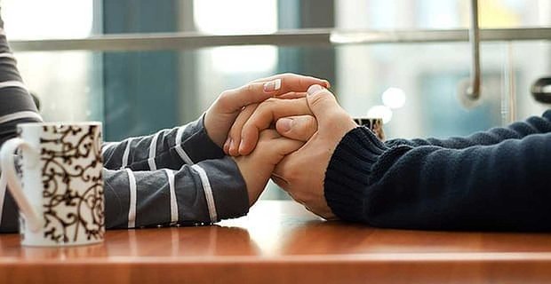 Bir Katil İlk İzlenim Oluşturmak İçin Beden Dili Nasıl Kullanılır?
