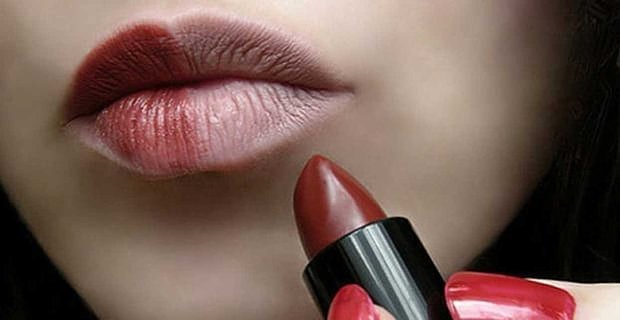 5 sposobów, w jakie jesteś suką dla lesbijek ze szminką