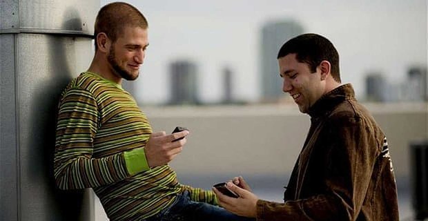 Geje na Grindr 58% bardziej skłonni do zachorowania na choroby przenoszone drogą płciową