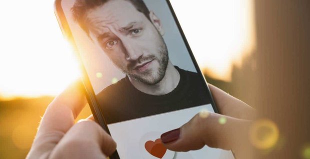 19 Najlepsze aplikacje Swipe do randek (100% za darmo do wypróbowania)