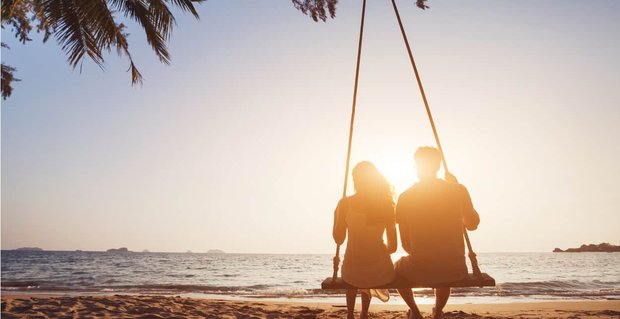 4 Eğlenceli ve Seksi Yaz Çevrimiçi Flört İpuçları